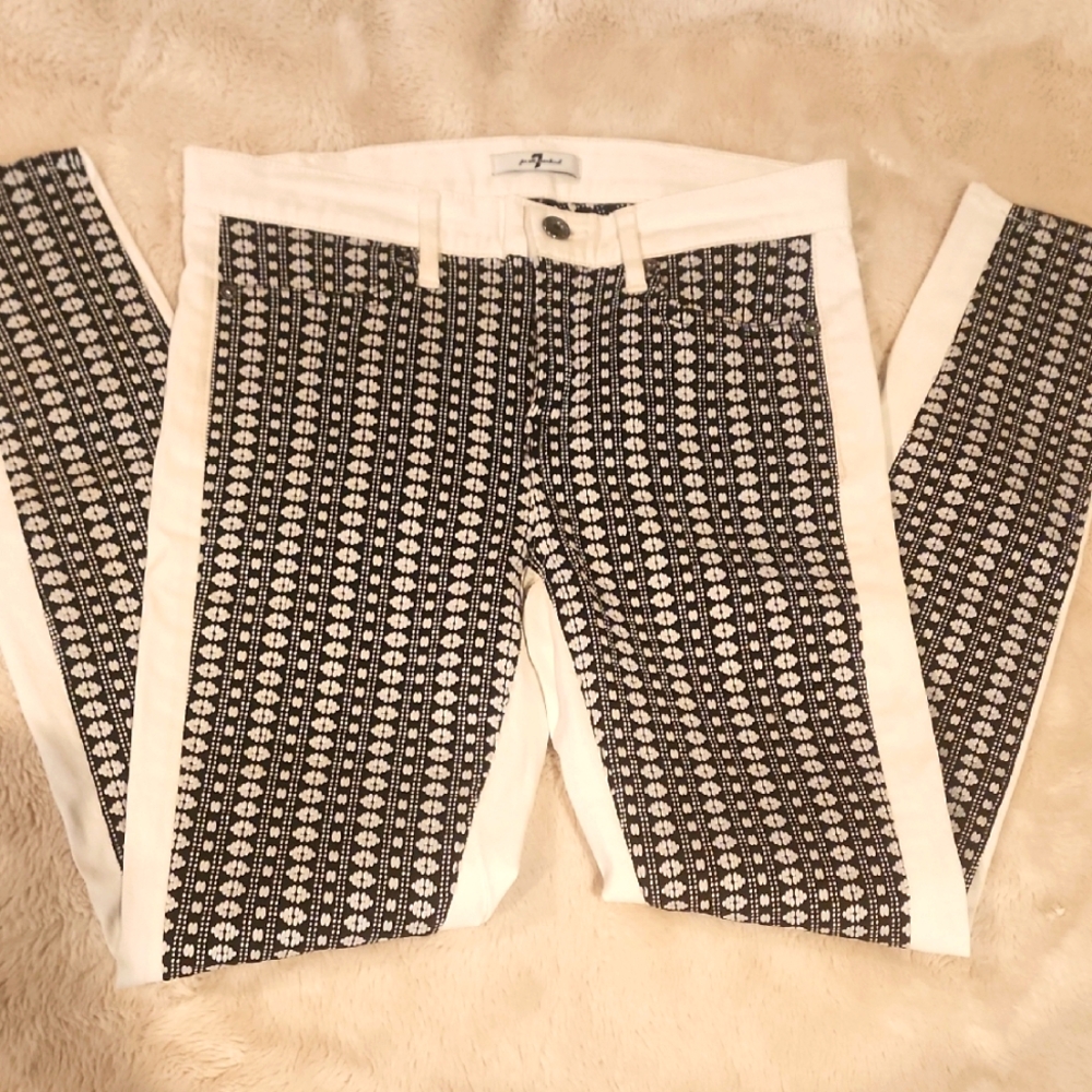 7 For All Mankind Woven Black White Low Rise Jesns 27 EUC
